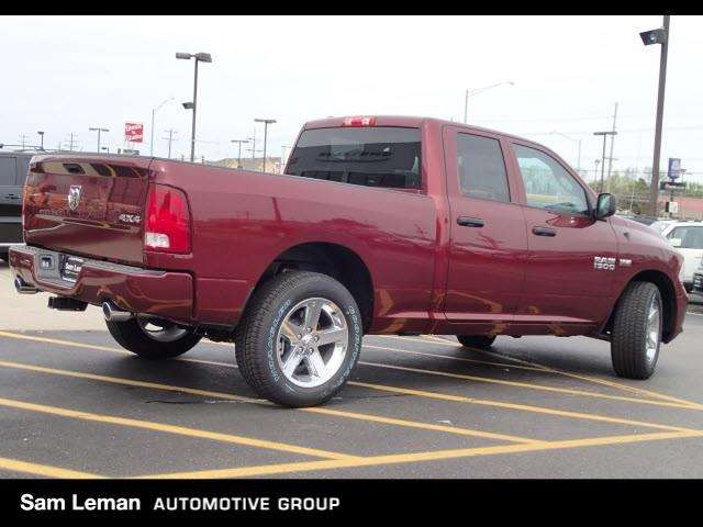 2017 RAM Ram Pickup 1500 4x4 Express 4dr Quad Cab 6.3 ft. SB Pickup